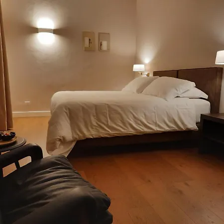 Santagata Guest house Como