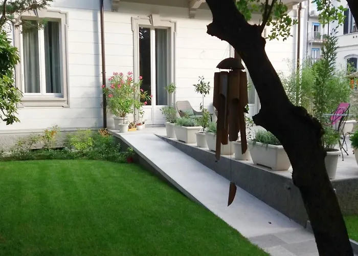 Santagata Guest house Como